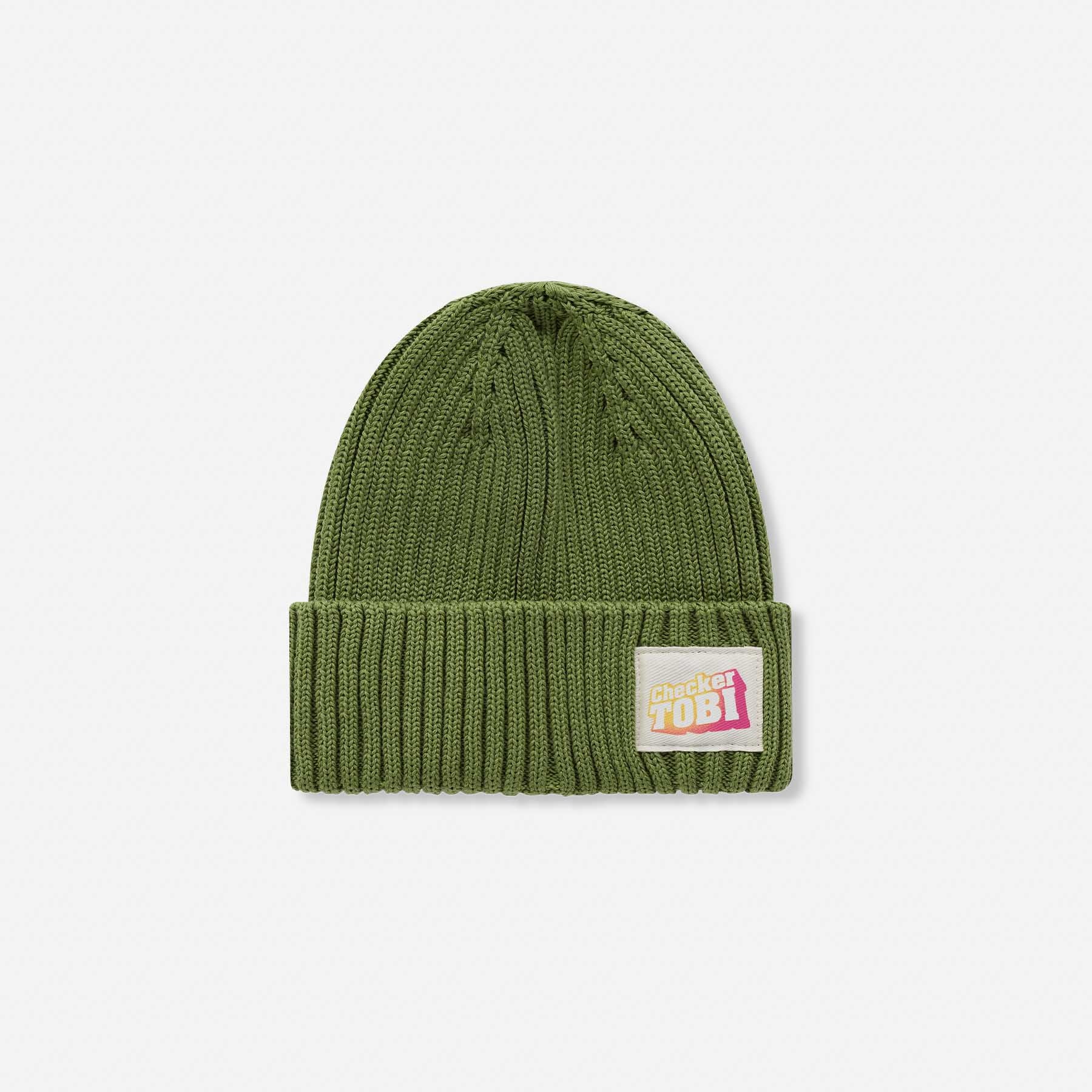 Checker Tobi LOGO Mütze in Light Khaki von PlayPlayPauly – Vorderansicht der Grobstrick-Beanie aus Bio-Baumwolle, Made in Germany.