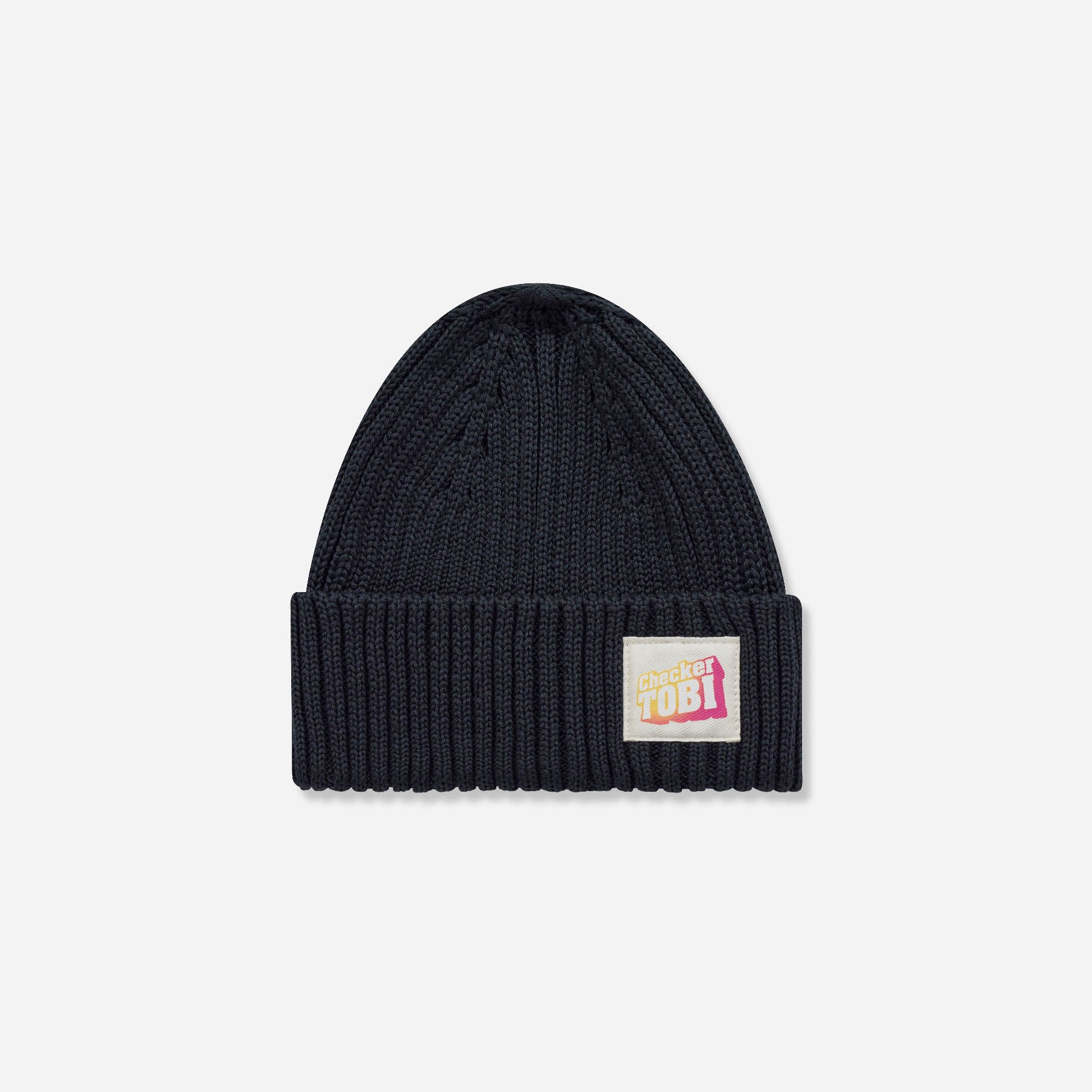 Checker Tobi LOGO Mütze in Moonless von PlayPlayPauly – Vorderansicht der Grobstrick-Beanie aus Bio-Baumwolle, Made in Germany.